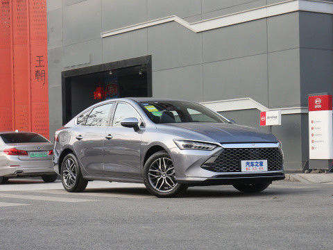 राष्ट्रीय VI BYD QIN PLUS 2021 EV DM-I 55KM 1.5L 81kW 4 दरवाजे 5 सीट सेडान