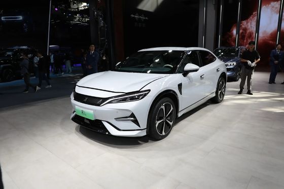 BYD की नई पीढ़ी की शुद्ध इलेक्ट्रिक एसयूवी SONG L 550KM-662KM रेंज इंटीरियर लुक