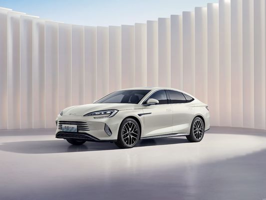 2025 BYD-SEAL 07 DM-i इंटेलिजेंट ड्राइव 5 वीं पीढ़ी BYD Dmi प्रौद्योगिकी से लैस है। इसकी संयुक्त रेंज 2000KM से अधिक है। पैसे के लिए सबसे अच्छा मूल्य
