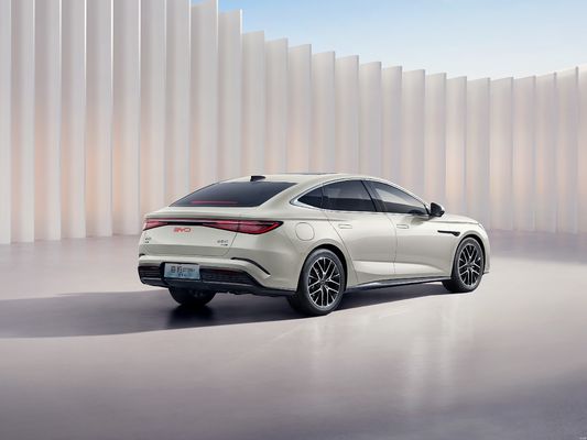 2025 BYD-SEAL 07 DM-i इंटेलिजेंट ड्राइव 5 वीं पीढ़ी BYD Dmi प्रौद्योगिकी से लैस है। इसकी संयुक्त रेंज 2000KM से अधिक है। पैसे के लिए सबसे अच्छा मूल्य