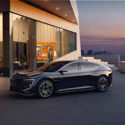 5-सीटर चीनी इलेक्ट्रिक सेडान जो 4 सेकंड में 0-60 मील प्रति घंटे की रफ्तार पकड़ती है और 120 मील प्रति घंटे की शीर्ष गति है