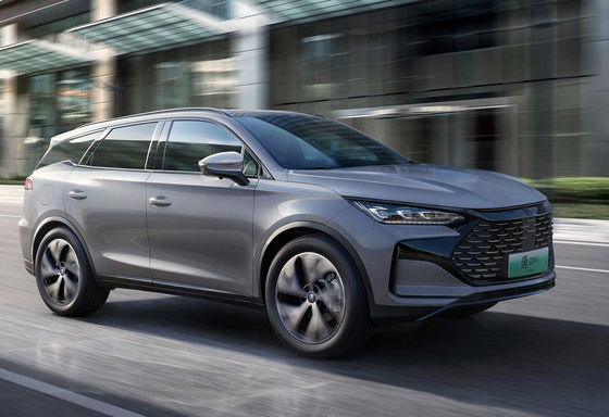 8 घंटे चार्जिंग समय के साथ BYD इलेक्ट्रिक सेडान, 5-डोर बॉडी स्ट्रक्चर, और 120 मील प्रति घंटे की शीर्ष गति